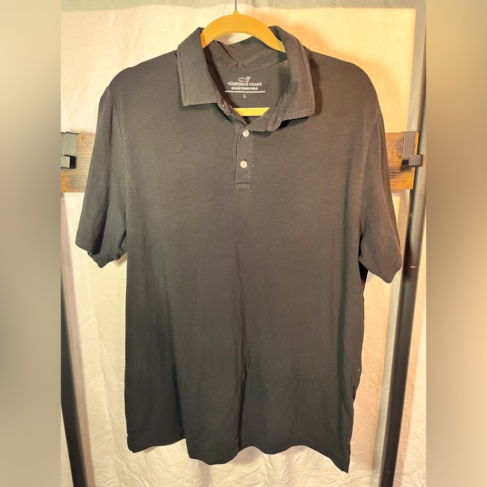 Vineyard vines black polo‎